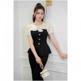 Áo Peplum Phối Ren Kèm 3 Tag Nơ Đá chất tuyết hàn Cổ tròn