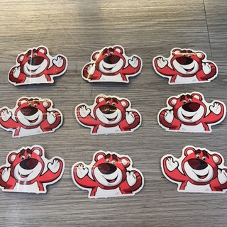 Tem logo sticker nhân vật gấu dâu đáng yêu