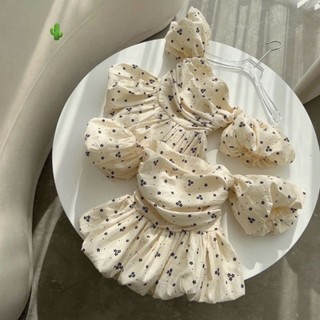 Áo kiểu cúp ngực tay phồng họa tiết hoa