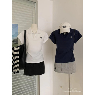 Áo thun cổ polo tay vát thêu B