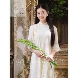 Áo dài cách tân nữ thiết kế 4 tà cách điệu trẻ trung phối màu kem thêu lá siêu xinh