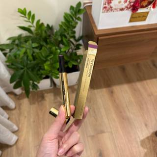 Son bóng thỏi Hourglass Phantom Volumizing Glossy Lip Balm