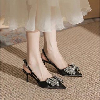 Giày Sandals cao gót Slingback mũi nhọn đính charm nơ đá có sẵn size 35 đến size 42 cho nàng ngoại cỡ - Toffly Shoes