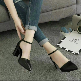 Sandal gót vuông nữ Ngọc Trinh Store cao 7cm đơn giản dễ phối phù hợp cho thời trang công sở AB009
