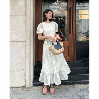 Đầm Tơ Dáng Dài Họa Tiết Hoa Quỳnh Kèm Đai Tiểu Thư Sang Chảnh V6141
