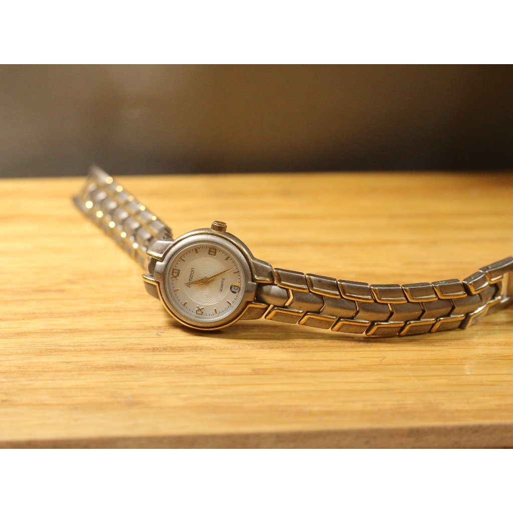 Đồng Hồ Armitron Có Ngày Secondhand Nữ