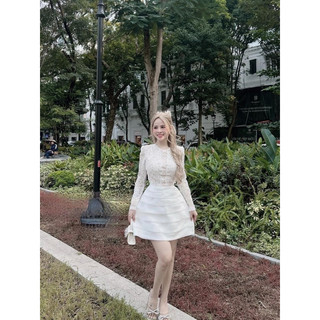 ĐẦM REN TAY DÀI