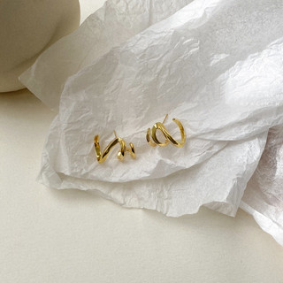 Khuyên tai Sandle hoop earrings 𝐋𝐚’𝐑𝐞𝐢𝐧𝐞