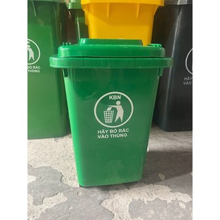 Thùng rác nhựa 60 lít có 4 bánh xe và nắp đậy tiện dụng đựng rác
