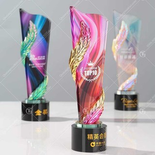 Cúp pha lê Cánh phượng hoàng mạ màu quấn quanh thân