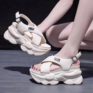 HÀNG NHẬP CAO CẤP - SANDAL BM CHÉO KHOÁ MỚI 9CM