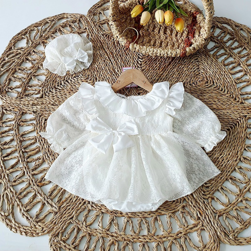 Body Váy Ren Kem Đính Ngọc 𝐍𝐇𝐈́𝐌 𝐗𝐔̀ 𝐊𝐈𝐃𝐒 Cho Bé Gái Sơ Sinh, Đầy Tháng, Thôi Nôi, Sinh Nhật Kèm Nón B038