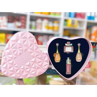 Set nước hoa mini 𝐃𝐈𝐎𝐑 4 chai trong hộp trái tim