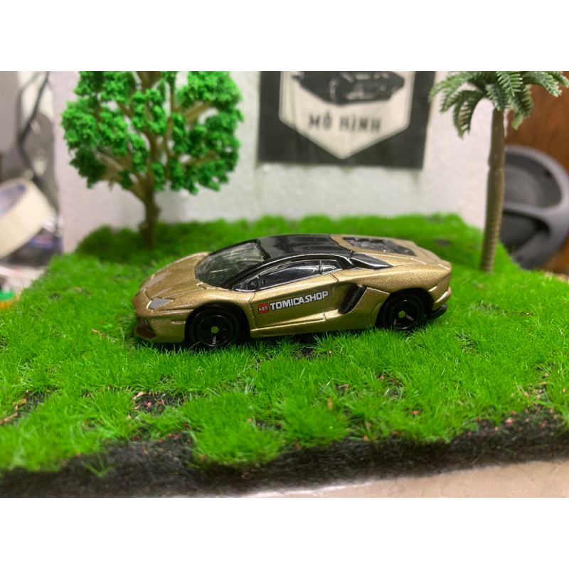 Xe mô hình tomica siêu xe