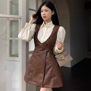 Set 2 Món Áo Sơ Mi Phối Váy Yếm Da Chất PU Cao Cấp Cho Nữ Mùa Thu Phong Cách Retro_Hàng Order QCCC