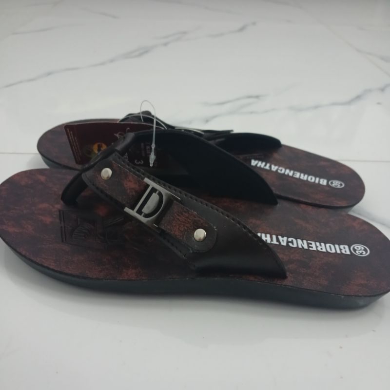 Dép kẹp nam đơn giản da PU- at, thiết kế sang chảnh đẹp cho nam.