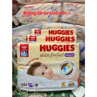 Mẫu mới - Bỉm Miếng lót sơ sinh Huggies Newborn 1 -108+6 miếng,Newborn 2-60 miếng