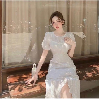 Đầm đuôi cá dáng dài chất voan phối chuỗi ngọc xinh xắn