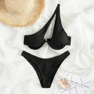 Bộ bikini 2 mảnh lệch vai có gọng