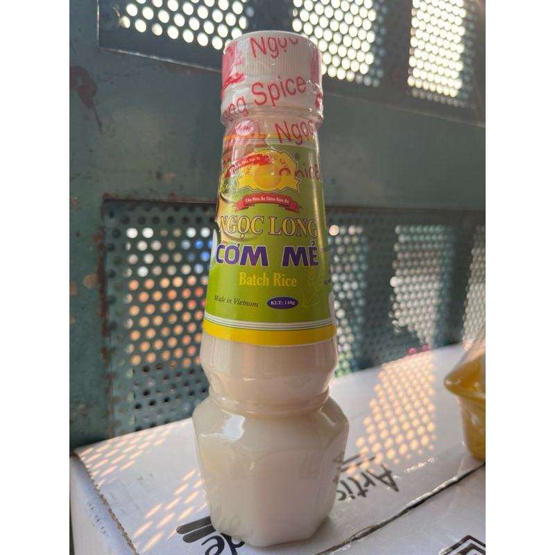 Cơm mẻ chai nhỏ Ngọc Long 140g