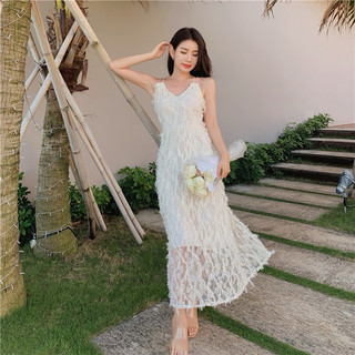 Váy maxi trắng lông vũ nhẹ nhàng