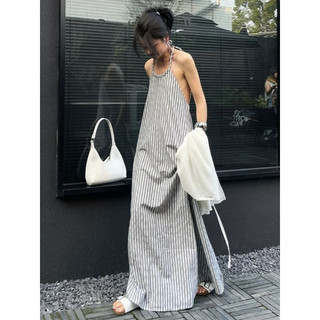 Váy Maxi Kẻ Sọc Hở Lưng