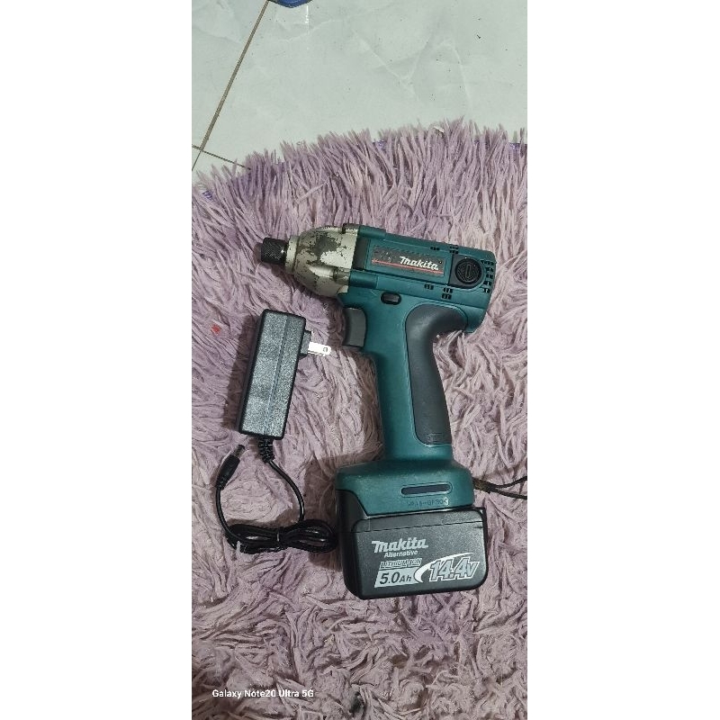 Máy baqsn vít makita TD120D
