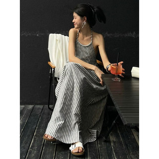 Váy Maxi Kẻ Sọc Hở Lưng