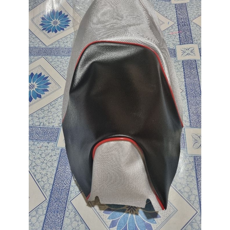 Da bọc yên xe Exciter 2010