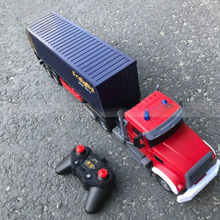 Xe tải điều khiển từ xa, xe đầu kéo container,xe rơ mooc chở hàng điều khiển từ xa 6 chiều rc 2.4g có thể tháo dời thùng