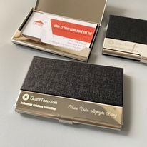 Ví đựng card siêu mỏng, tiện ích khi bỏ túi