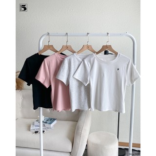 Áo thun nữ Twentyfive dáng ôm croptop tay ngắn trơn màu họa tiết thêu trước ngực 5639