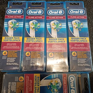 Vỉ 4 đầu bàn chải điện Oral-B Floss Action