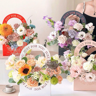 Giỏ giấy cắm hoa quai xách chất liệu giấy cứng chống thấm