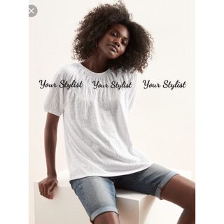Smocked Texture Top / Áo thun kiểu xuất dư