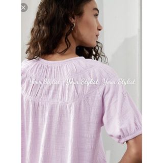 Smocked Texture Top / Áo thun kiểu xuất dư