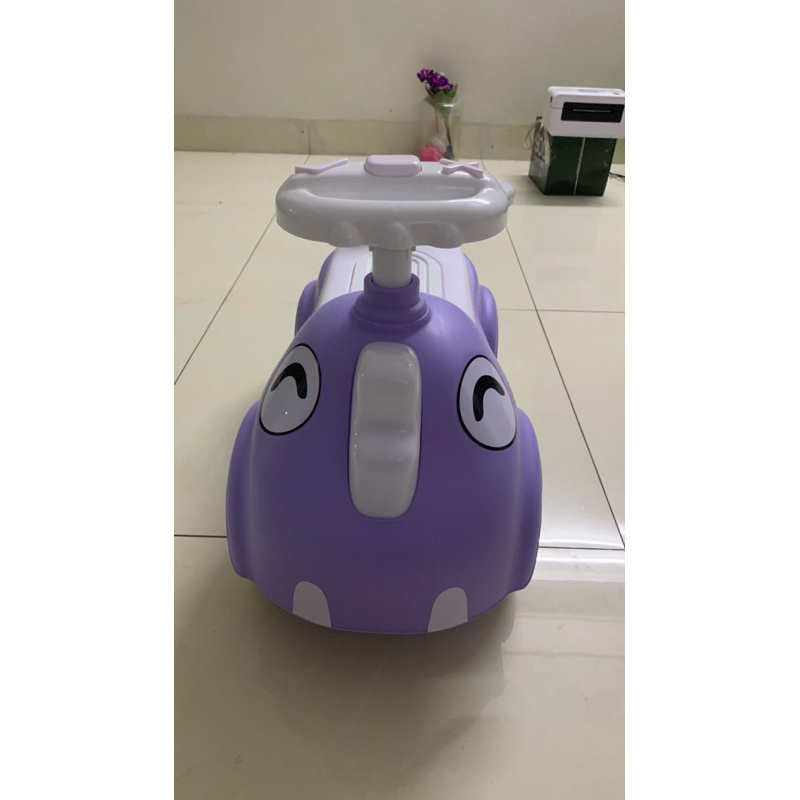 XE CHÒI CHÂN HÌNH KHỦNG LONG (quà tặng Bobby)