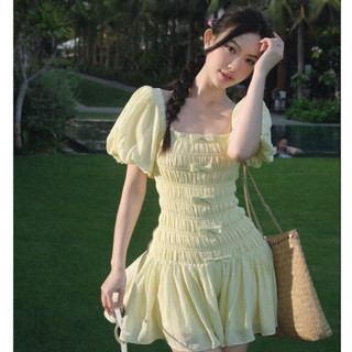 JENNYCLOSET • Váy xoè nhún đính nơ tay phồng , Đầm thiết kế nữ bo chun tiểu thư [hàng sẵn]