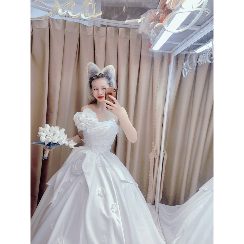 váy cúp ngực hoa tầng