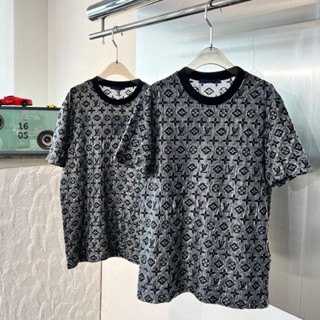 [Hight Quality] Hàng Có Sẵn!! Áo Phông LV Luon Vuituoi FW24 T-Shirt Check Monogram Hoa Đen Tinh Tế - Loại 1 Nam Nữ