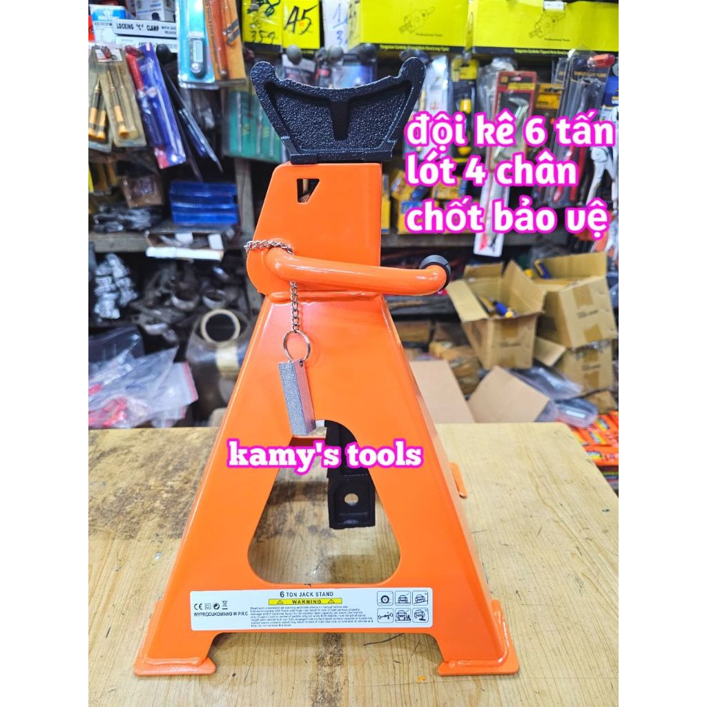 Con đội kê 6 tấn, Chân kê