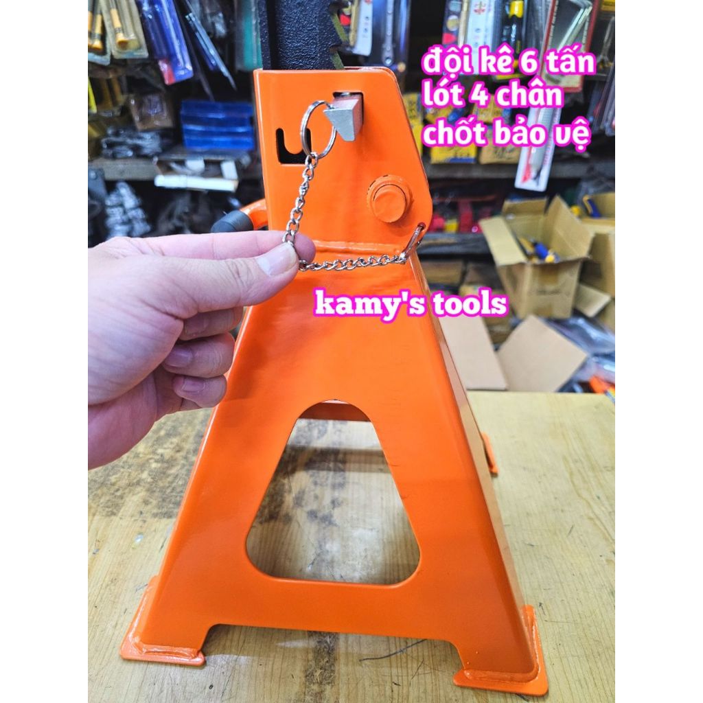 Con đội kê 6 tấn, Chân kê