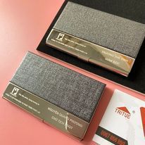 Hộp đựng card cao cấp tặng sếp, ví khắc tên theo yêu cầu chất lượng