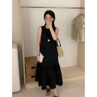 Váy 2 dây đi biển xinh xắn
