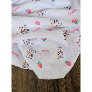 vải thun gân lụa hình thỏ nền trắng
