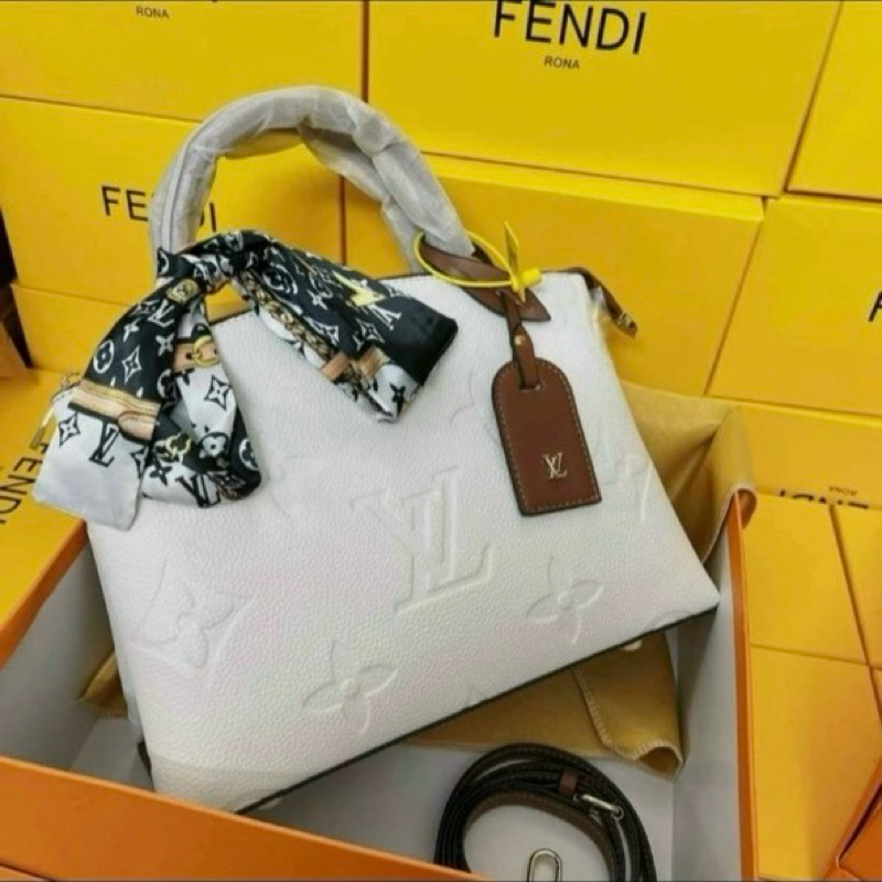 Túi công sở thanh lịch tiện lợi  lót nâu mềm