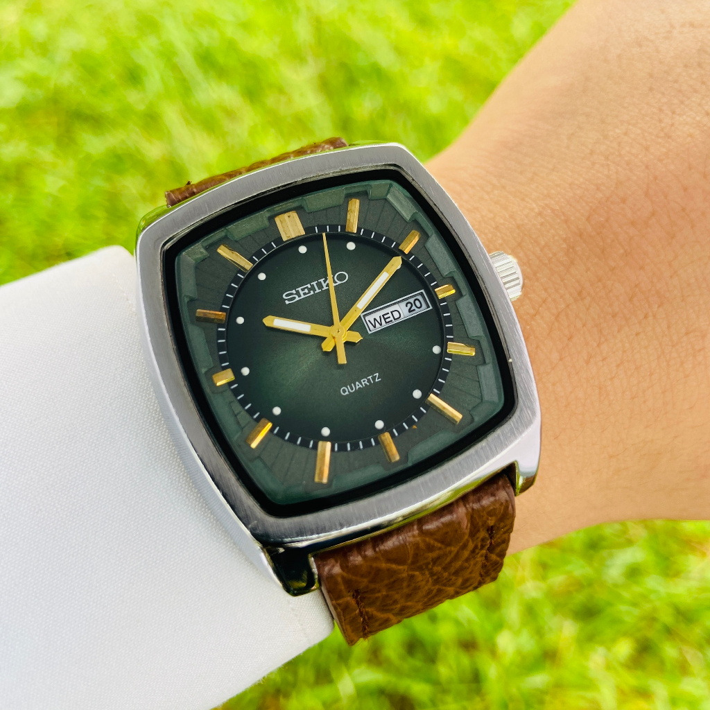 Đồng hồ nam Seiko vuông cơ, máy quartz, dáng tank, dây da, 2 lịch thứ ngày, chống nước