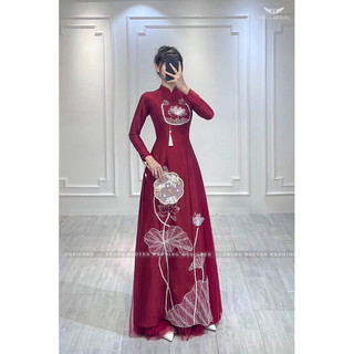 Áo dài cặp đỏ đô đính hoa sen