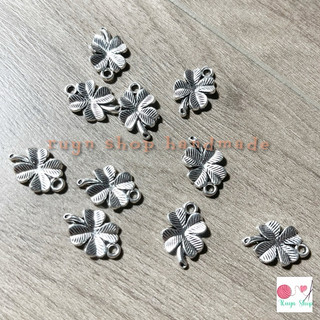 10 charm cỏ 4 lá đặc xi bạc