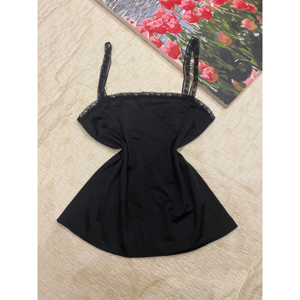 Áo ngủ hai dây lụa phối ren cực xinh secondhand Nhật